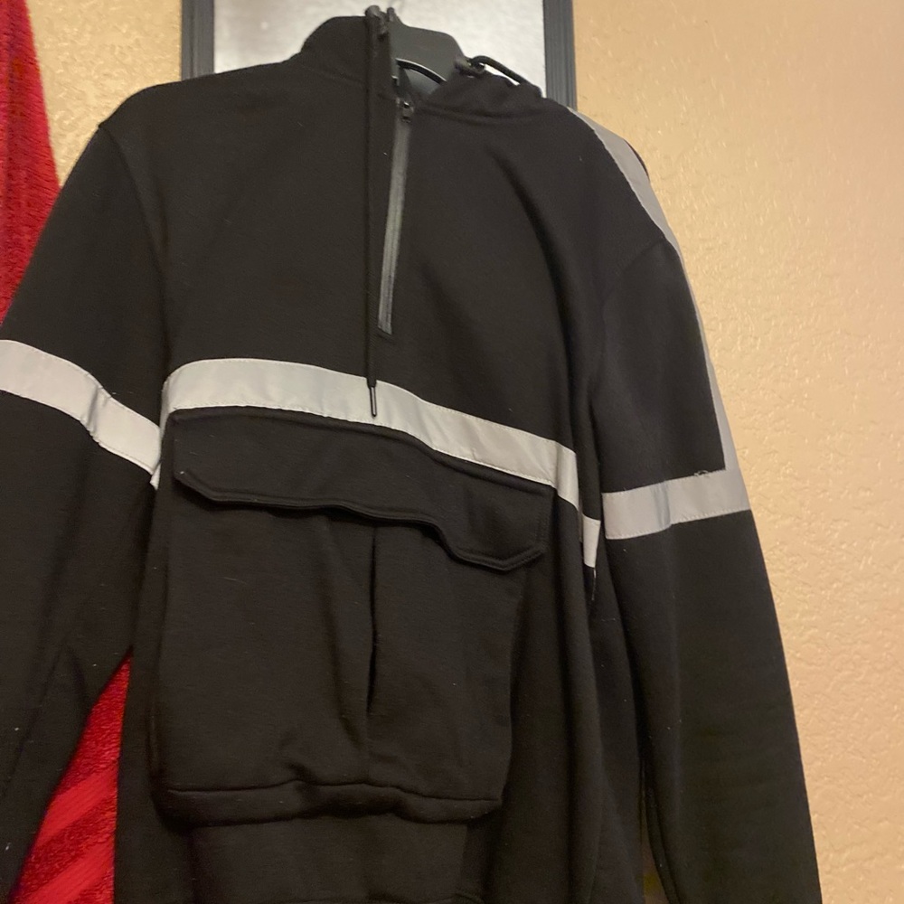 Mens Black Hoodie (M)